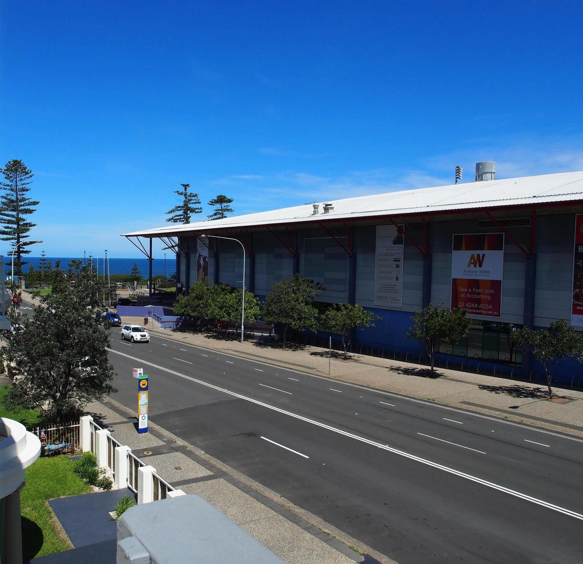 City Beach Motel Wollongong Eksteriør billede